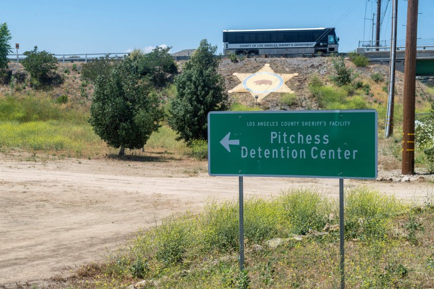 10 people injured in fight at Pitchess Detention Center in Castaic