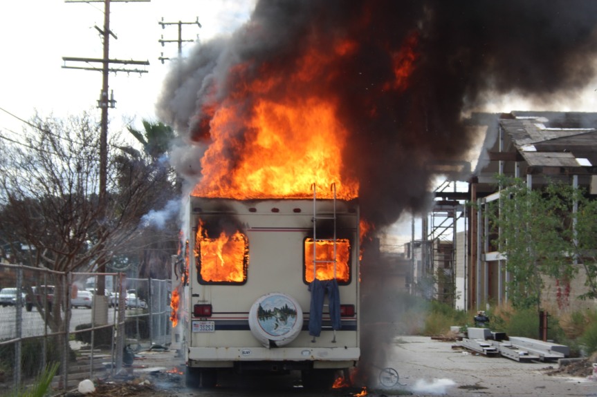 Motor home fire on Nordhoff Street in Chatsworth injures person